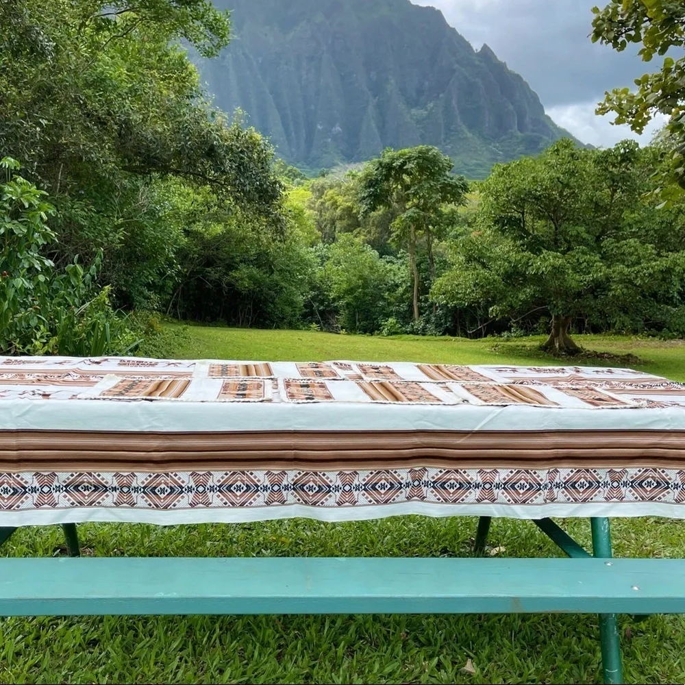 Vintage Tablecloth and Placemats Set Costa Rica or Peru